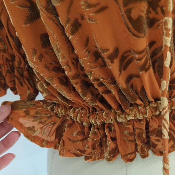00263 Free People Floral Velvet Cropped Blouse Top Orange size XSmall bohemian - Picture 5 of 6